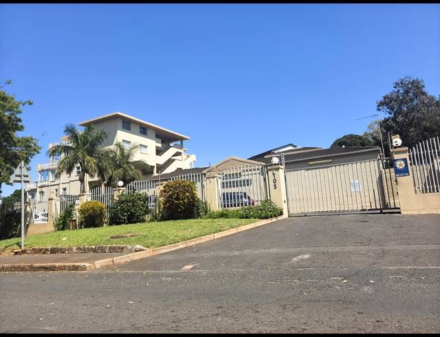 3 BEDROOM APARTMENT FOR SALE IN WINDERMERE